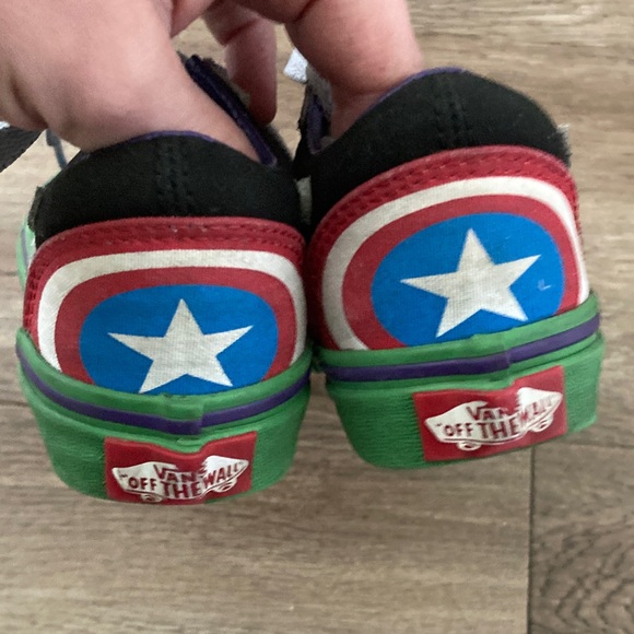 Vans Marvel Avengers Sneakers Sz 10.5 - Picture 5 of 9